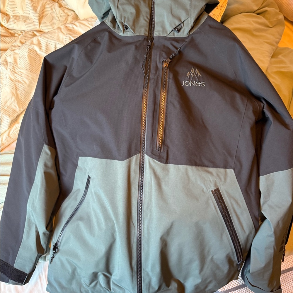 Women’s jones Two-Tone Jacket - Black and Gray